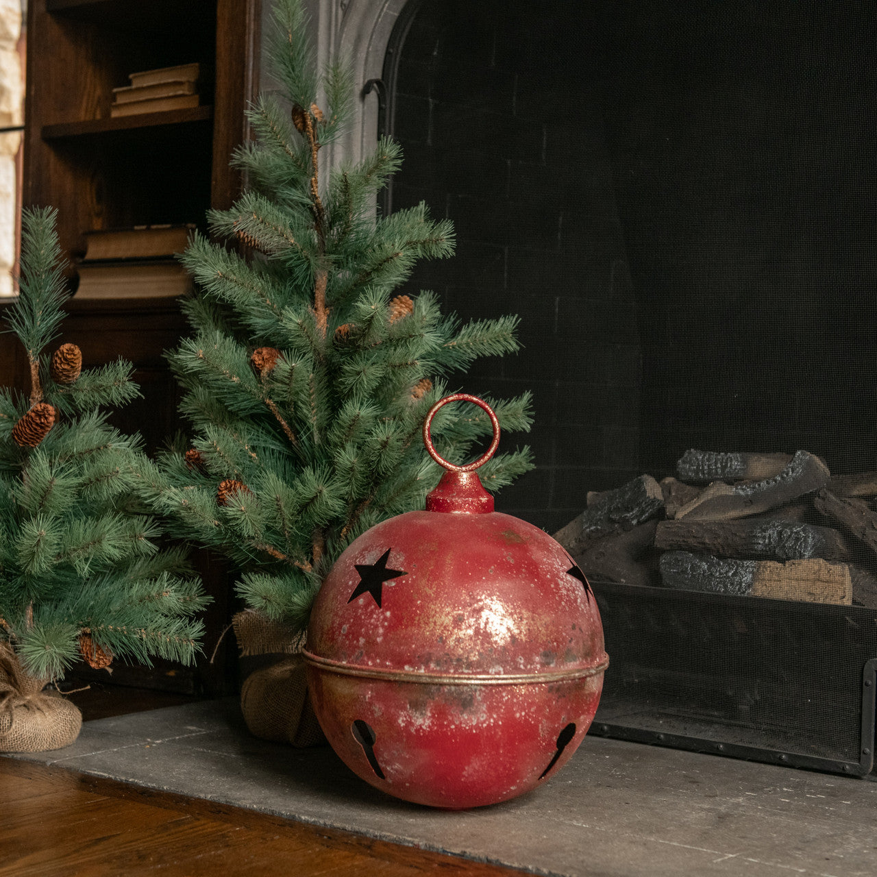 15.75" Red Star Sleigh Bell