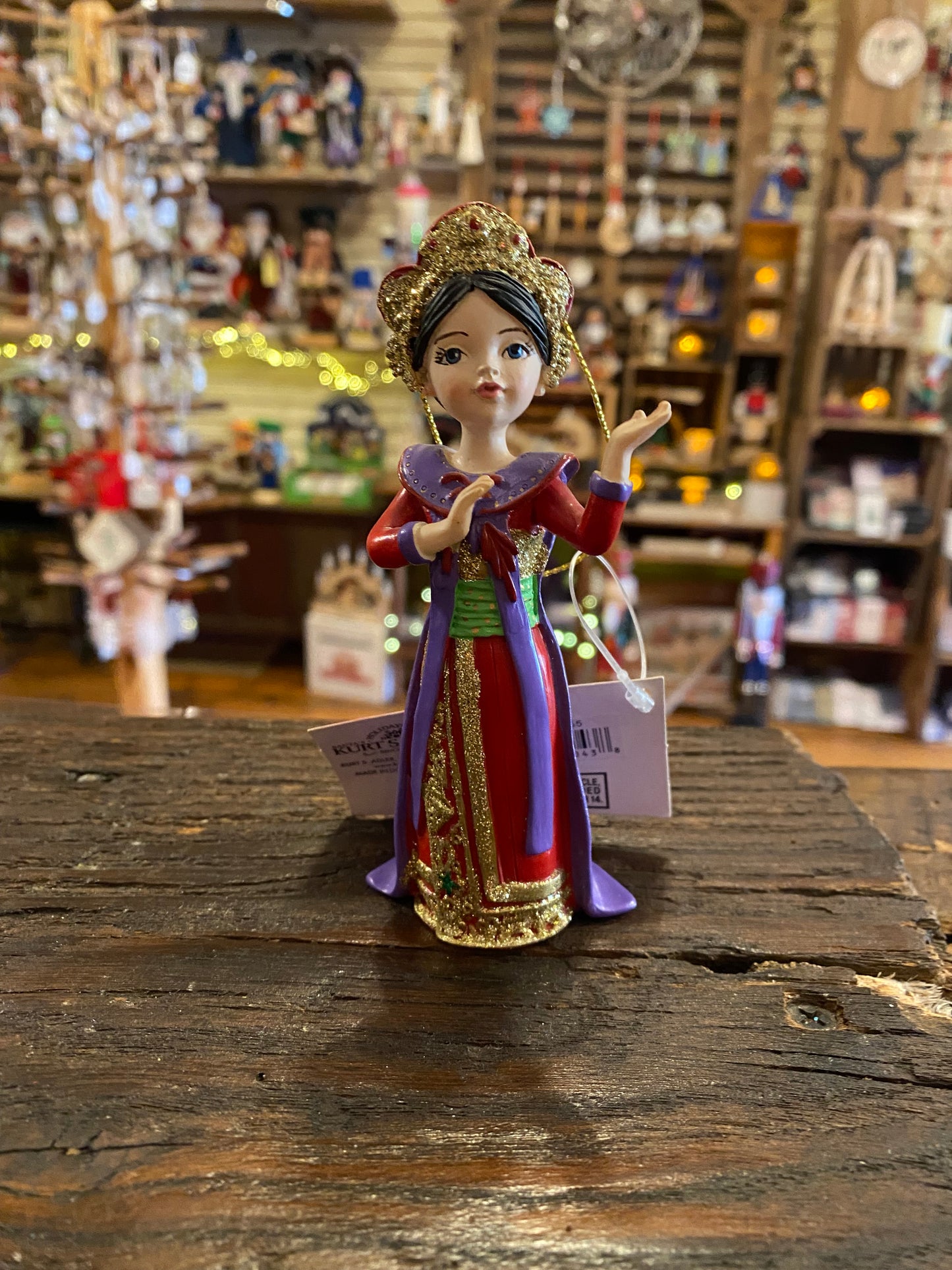 5.25" Resin International Ornament