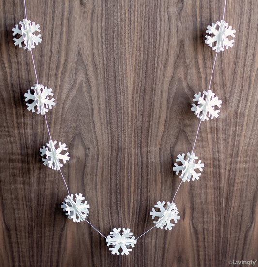 Snowflake paper chain