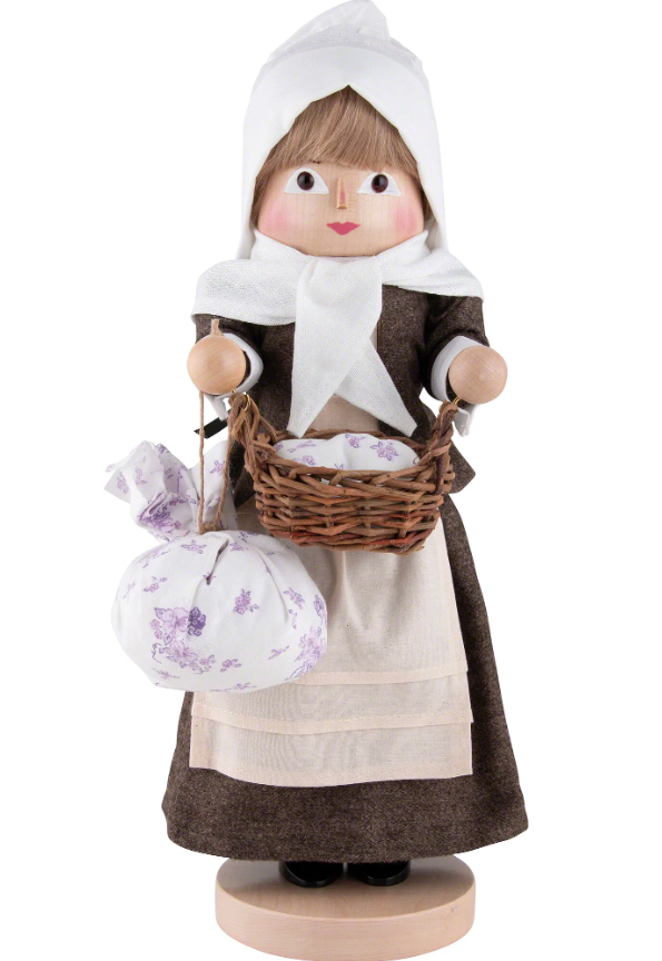 Pilgrim Mother - German Nutcracker