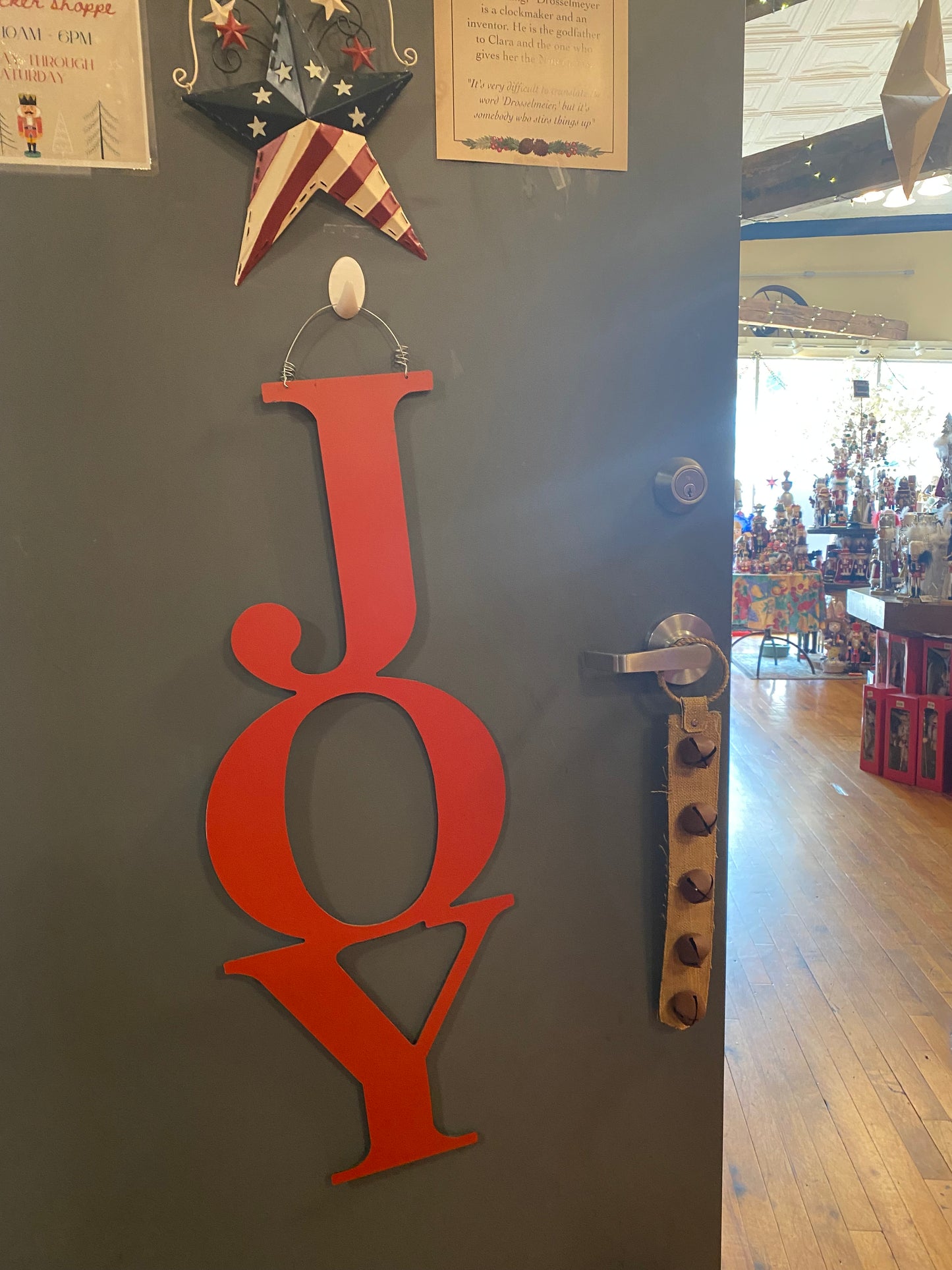 Outdoor metal art JOY hanger