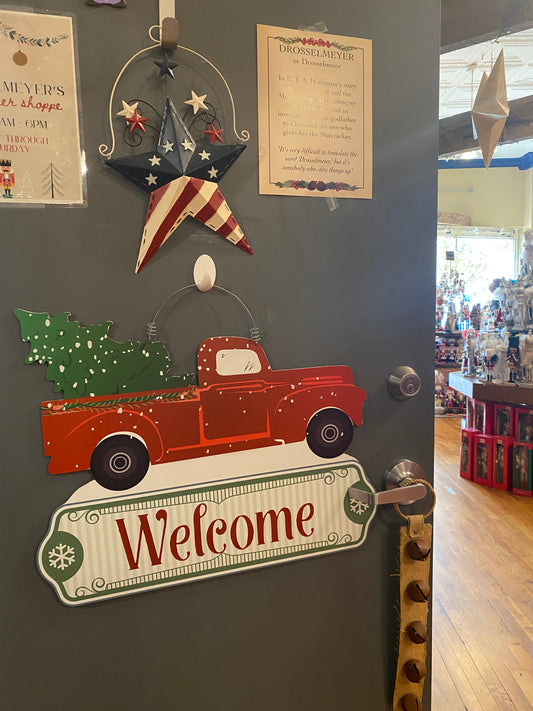 Outdoor metal art "Welcome" red Christmas truck